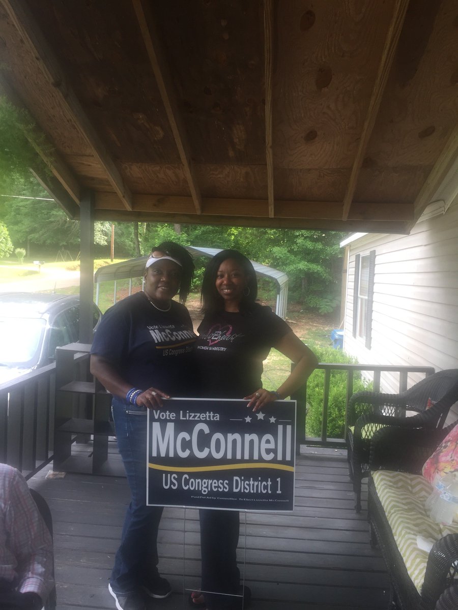 LizzettaMcConn1's tweet photo. Yesterday turned out to be a good day to knock on some doors after all! #lizzettaforcongress #al01 #alpolitics https://t.co/52v4EkPG1p