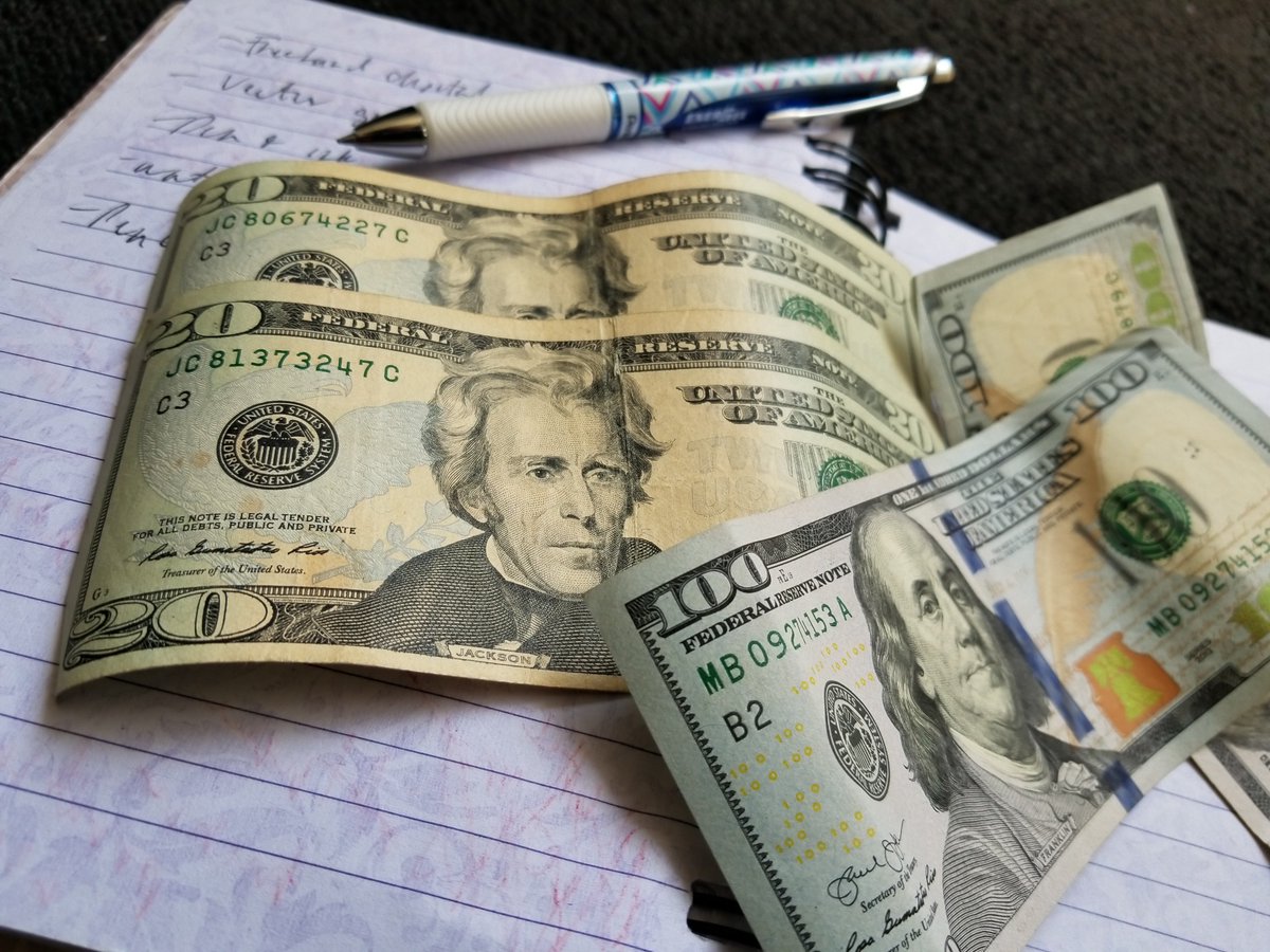 BirdsLove1's tweet photo. Children’s Book Illustrations: There’s No Such Thing as a ‘Tight Budget’ #creativewriting #picturebooks #workingonatightbudget 
https://t.co/HIfyK9sMdl https://t.co/ICEJjrVuvM