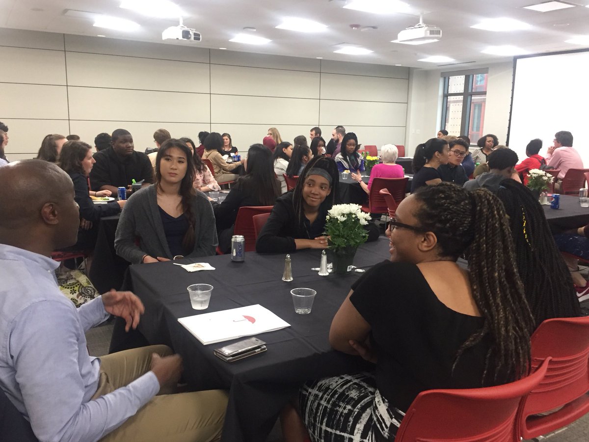 JSSCollegeBound's tweet photo. Thank you to our professionals for a great dinner and conversation! https://t.co/XS4HHbHBhD