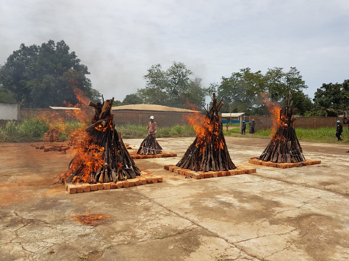 benousmane's tweet photo. @UN_CAR celebrated Peacekeepers Day 2018 @Kaga_Bandoro with various activities, including the destruction of 820 artisanal weapons collected during the the last two months by the CVR program, a walk for peace, etc. https://t.co/tSifSzUugD
