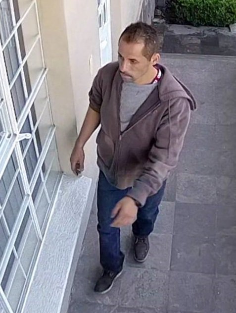 INSEGURIDAD_GDL's tweet image. Ladron de casas habitacion en la zona de la Minerva y Arcos Vallarta @AlertaGDL @ojociudadanoseg @NoMasRobosZMG @Jalisco_Rojo