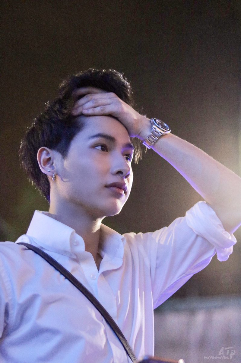 tasai_mean's tweet photo. ใครเปิดไฟ !! ✨
@AtthaphanP 

#กันอรรถพันธ์น่ารกกว่าที่คิด 
#ออฟกัน
#GunATp
#gunatthaphan 
#daradailyawards7 
#DDA2017 https://t.co/MbVxPJMNnp