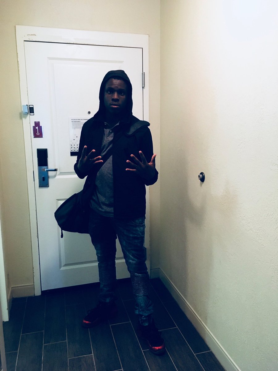 NcAsavo's tweet photo. 9st life 🤟🏾🤐😇 https://t.co/H0Z5abHtS7