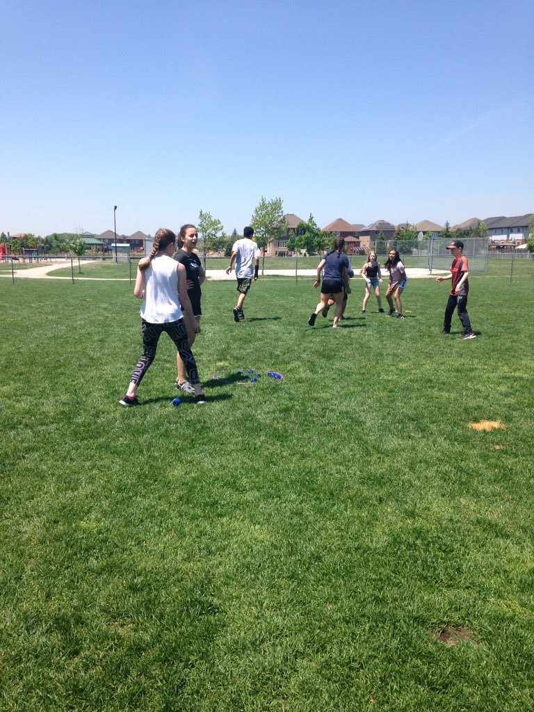 LDubsGatestone's tweet image. Empty Hoop Wins! #colourchallenge #class78