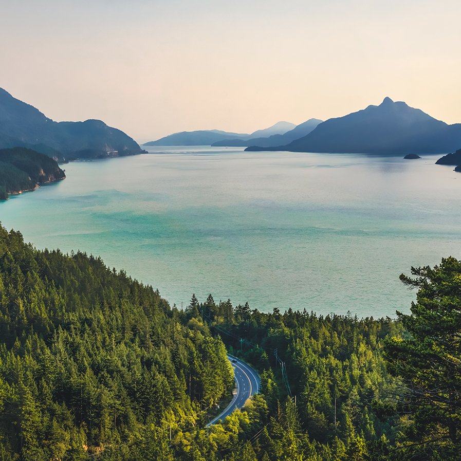 selkirkloop's tweet photo. The water levels are high all around the @selkirkloop - but the views are spectacular. #selkirkloop https://t.co/YLRNAzLbXU