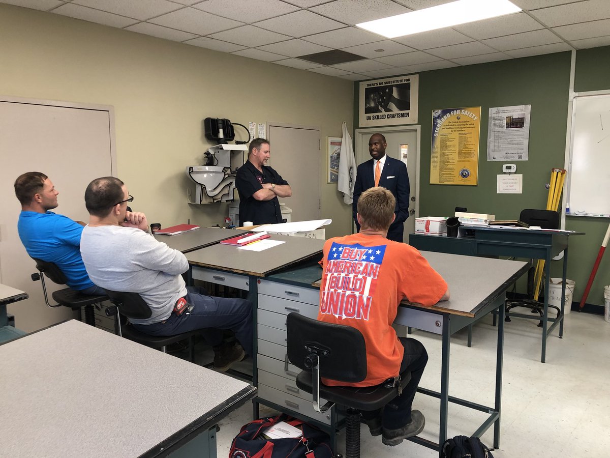 DerekGreenPHL's tweet photo. I appreciate Mike Bradley of the @Plumbers690 for taking the time out this morning to give me a tour of their training facility and speak with a few students. My thanks to John Kane and his staff as well, for having me! https://t.co/aveI5G0z9o