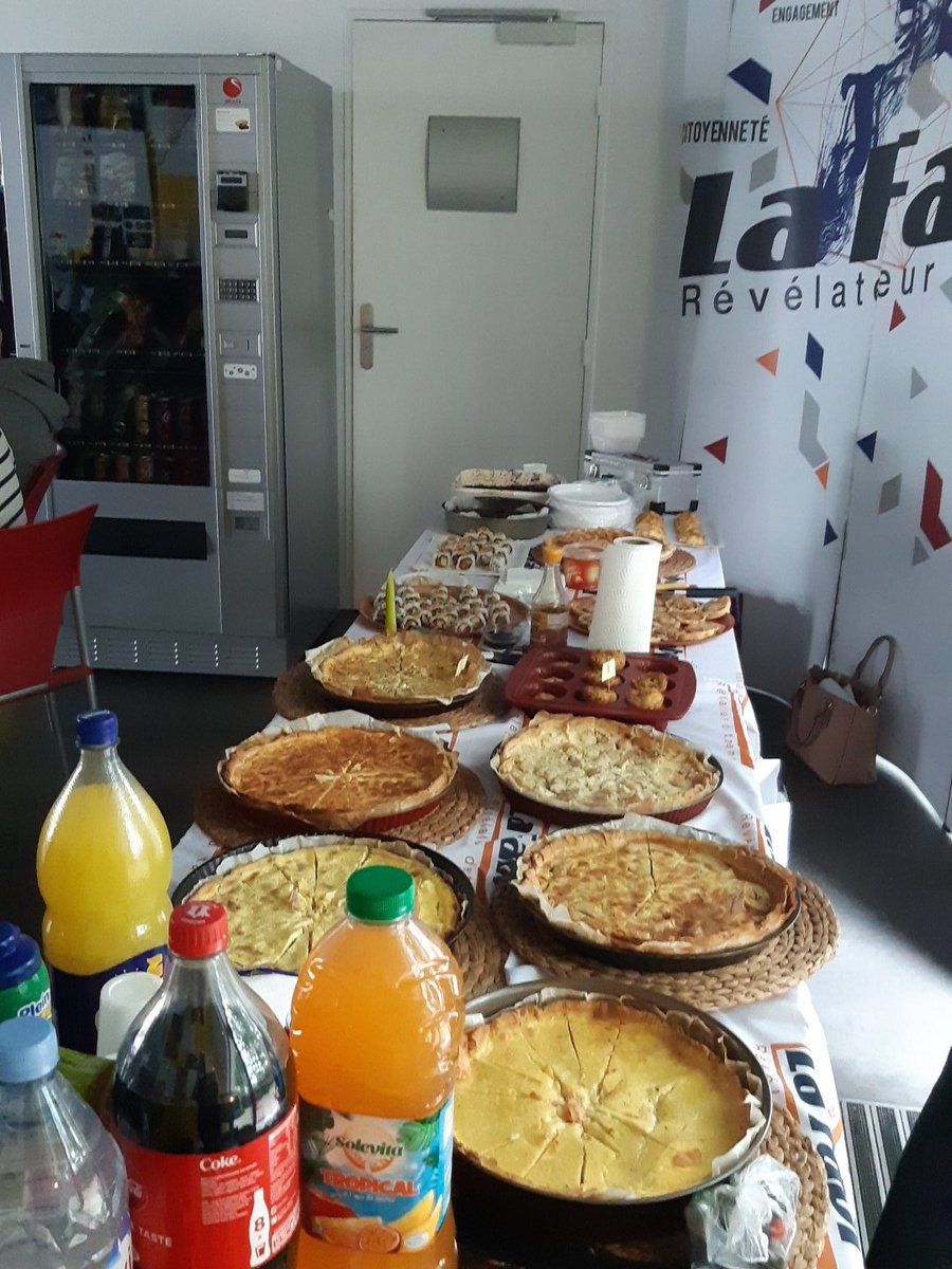RaidHumani's tweet image. #buffet#evry#lafabrik#equipe#raid