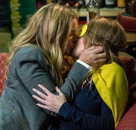corriebantss's tweet photo. whats your fave?

RT charity and vanessa
LIKE kate and rana https://t.co/YOC3e7Jwpy