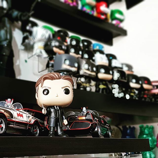 UkPopCollector's tweet photo. “I don’t have to recognize this world. I just have to save it.”
.
#batman #dc #comics #cartoon #justiceleague #brucewayne #greatwalloffunko #ukpopcollector #funkopopuk #funko #funkopop #popvinyl #funkovinyl #originalfunko #myfunkopop #wefunkopop #dailyf… https://t.co/mwkYzf8BtM https://t.co/aYnM3RHPGp
