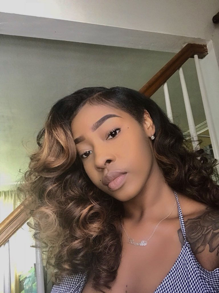madgalbrielle's tweet photo. Curls go crazy 🎯 https://t.co/vI6PHrUfQA