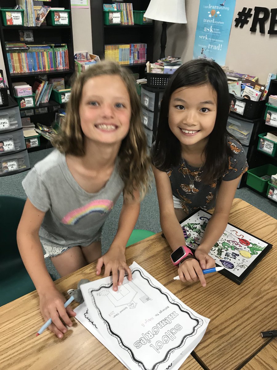 MrsHaaseRES's tweet photo. Yearbook fun @rockenbaughES #Rocken20 #GameOnDragons https://t.co/Bst6q734YV