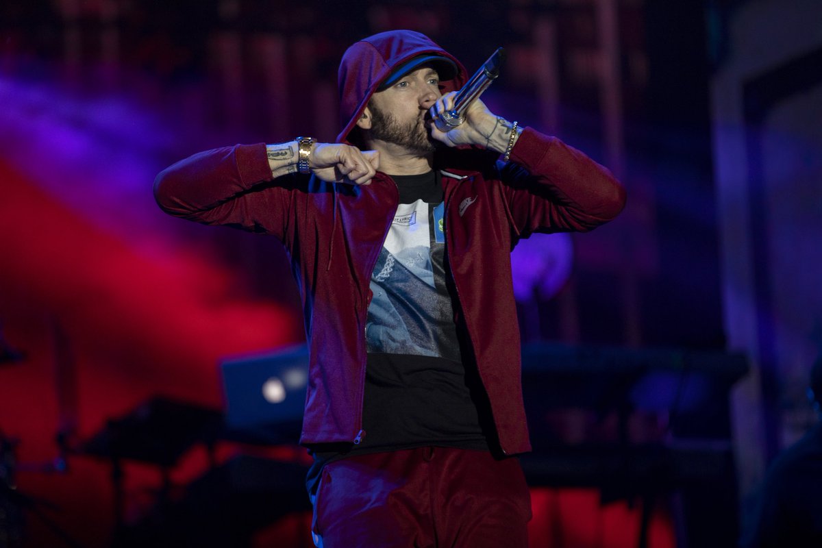 Eminem_Pro's tweet photo. #Eminem at @bostoncalling (Photo by @jeremydeputat) #BostonCalling #BostonCalling2018 https://t.co/AhmFbFMPKL