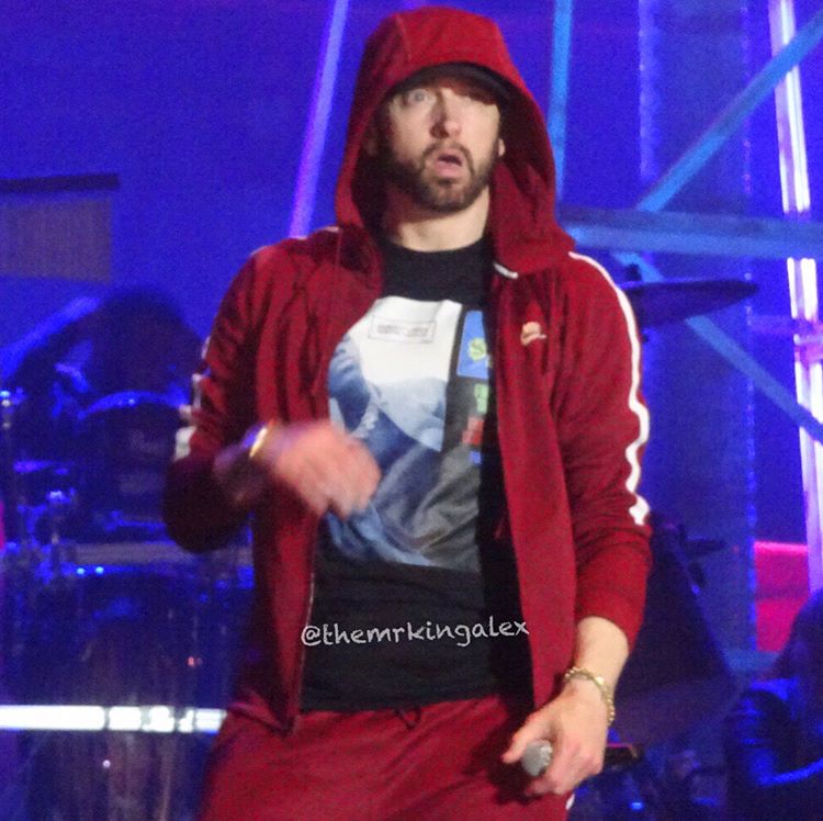 Eminem_Pro's tweet photo. #Eminem at @bostoncalling #BostonCalling #BostonCalling2018 https://t.co/WUL5SpwLOK