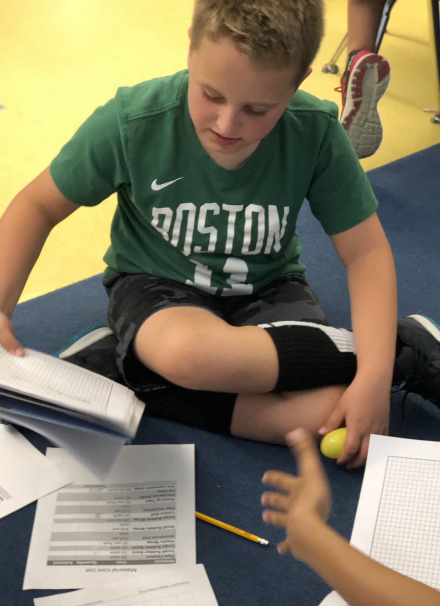 K_5_STEM_SAU57's tweet image. There were some serious conversations about budget and design choices today @souleschool  #decisionmatrix @PLTWorg #collisions