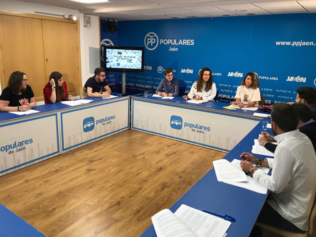 📸 González califica el proyecto de Ley de Juventud andaluza de “decepcionante” y lamenta que carezca de “soluciones reales a los problemas de los jóvenes”.
