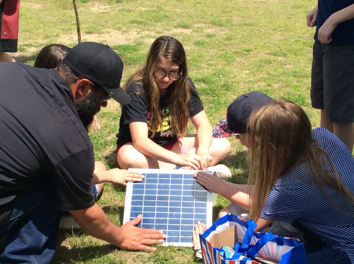 ColbyIMS's tweet image. IMS sixth grade working on sustainable energy and building solar powered hydroponic tower gardens.  A HUGE thank you to @Changeissimple1 and @revisionsolar for your time and "energy" #IMSSTEAM #IMSTIGERS #SenechalSci124