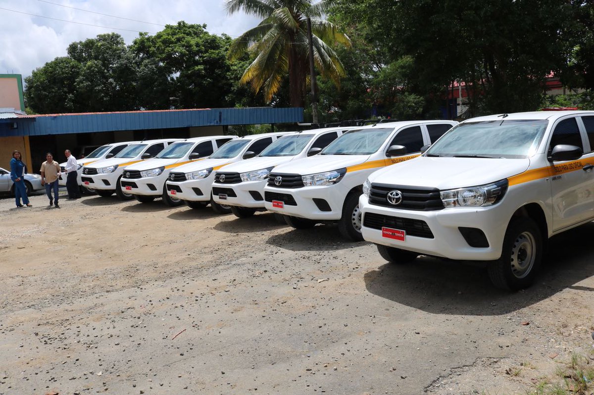 InadehOficial's tweet image. INADEH recibe 7 autos modelo pick-up. Seguimos ampliando y renovando nuestra flota.#UnMejorInadeh