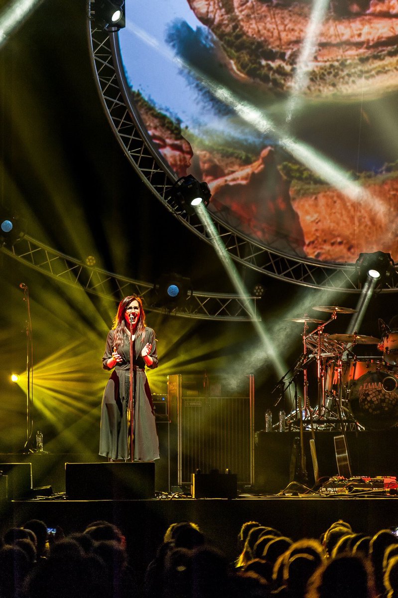 InfloydNL's tweet photo. Vrijdag 1 juni in #Heesch: 50 jaar #PinkFloyd in @depasheesch met #Infloyd Twee Pink Floyd albums live en méér!! https://t.co/q4wc7CagAq https://t.co/CwmiHaU5pZ
