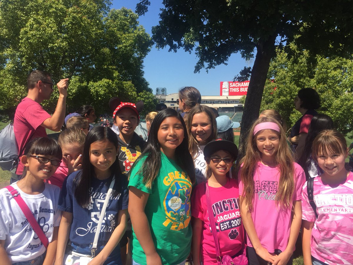 AcsaWelker's tweet photo. Junction leadership kiddos at the #Rivercats game in celebration of their service! Nice work JOLT. #RCSDchampions #rcsdjunction https://t.co/wV6djRoDhh