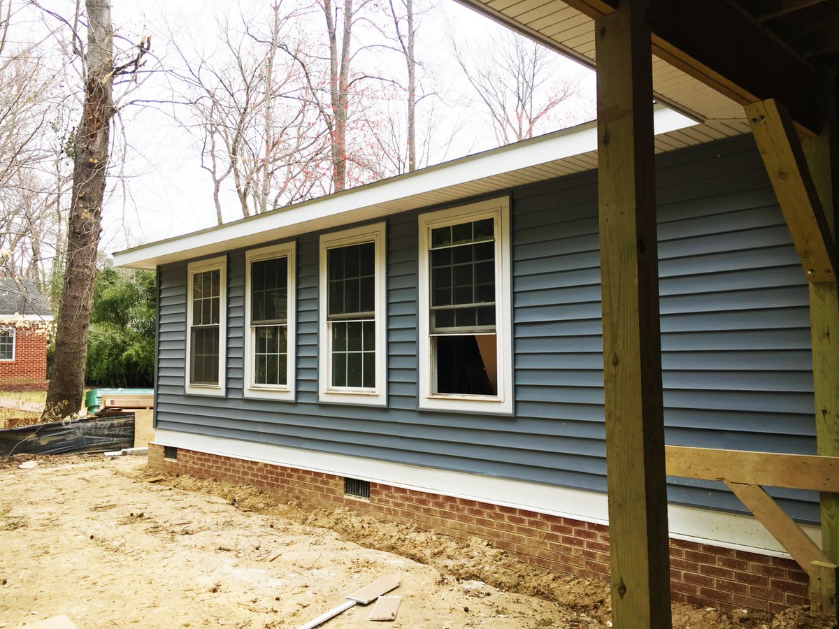 CellaConstruct's tweet image. Thinking about building in Northern Virginia? 
Here is one of our latest projects completed earlier this year in Alexandria, VA. 

Visit us at cellaconstructiongroup.com 
 #TeamCella 🏠🔨