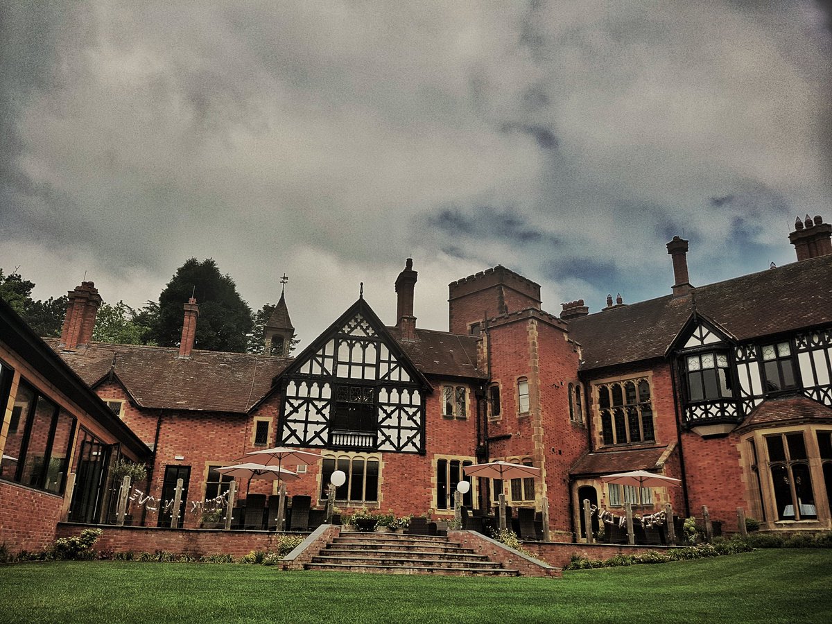 Our office for tdy at the beautiful <a href="/tyndwrhall/">Tyn Dwr Hall</a>, bright and sunny day.