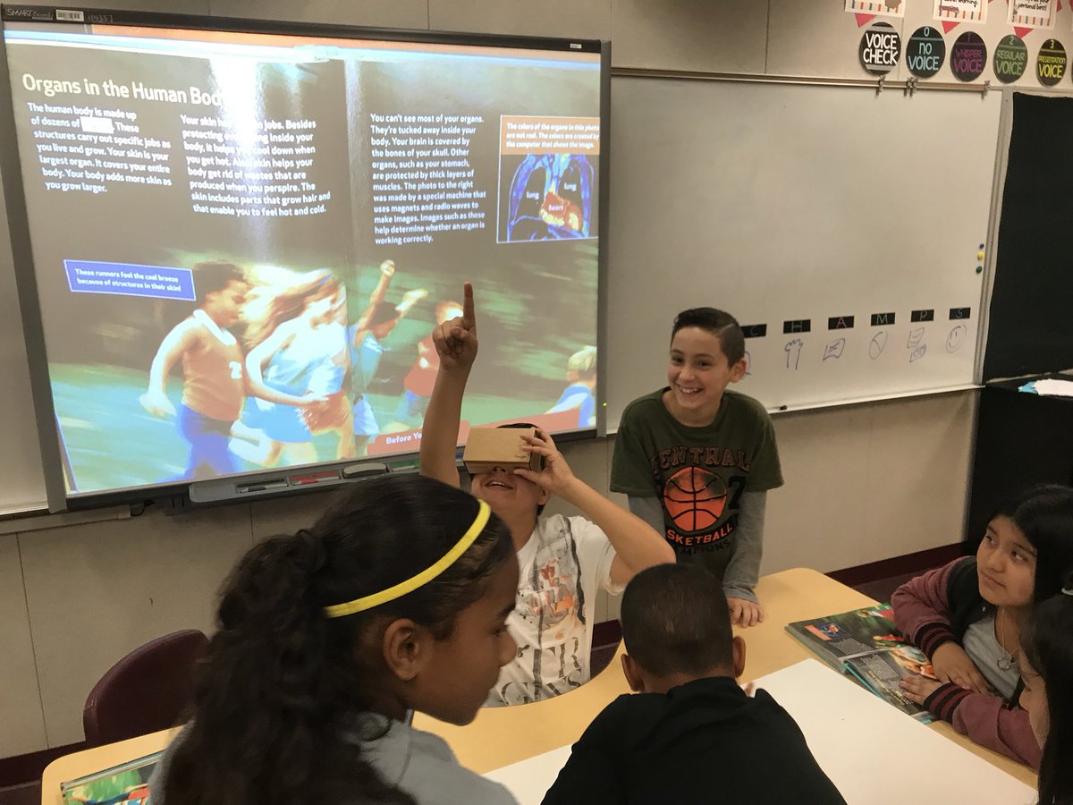 NoFrillsTeacher's tweet photo. Would you like to be innovative?? Let Flip The PD lead the way and show you how to integrate Virtual Reality into daily instruction! #360PD https://t.co/K8ojkcD135
