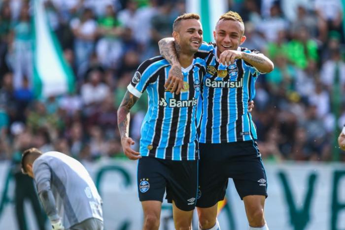 mbertoncello_'s tweet photo. #GRÊMIO | Veja o aproveitamento do Grêmio com Everton e Luan juntos em 2018. #cebolinha #luanel https://t.co/qkRVPrVeqw https://t.co/QRwzi19KrH