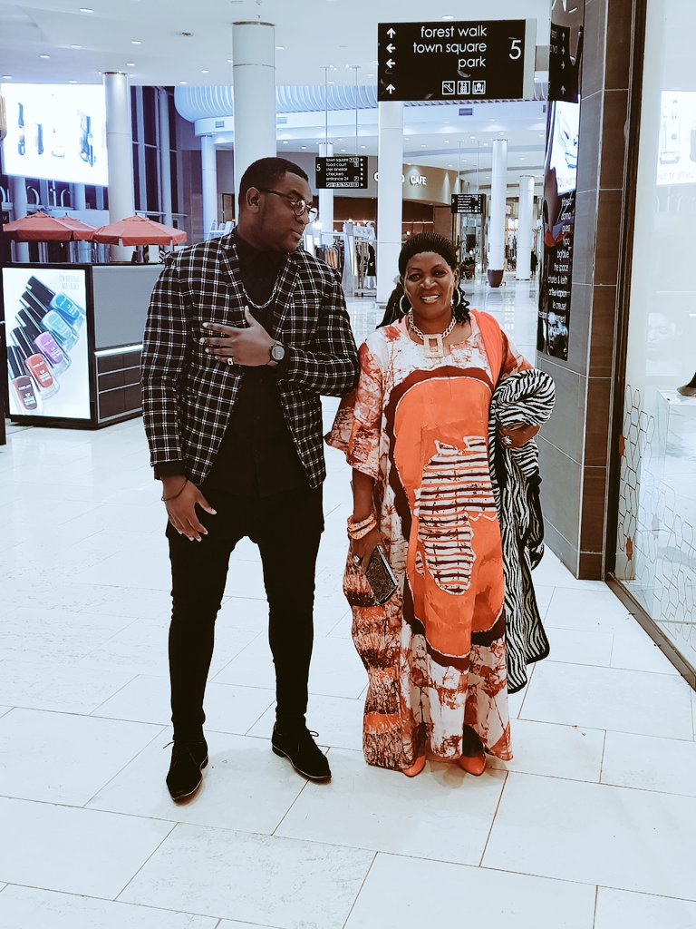 BigMiq_'s tweet photo. She a fashion killah nd I'm a trendy killah https://t.co/XSlOdT5Kdr