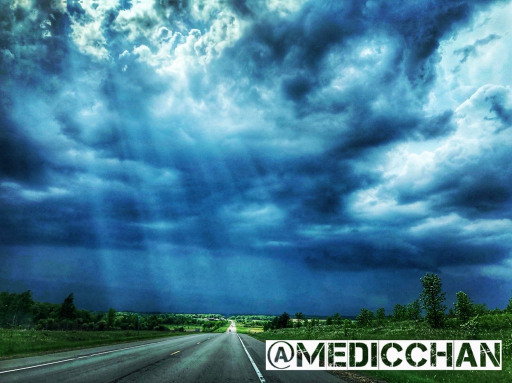 MedicChan's tweet photo. @BoKnowsWeather @Pilotparamedic1 @NWSTwinCities Heading into the storm East of Long Prairie. #mnwx #hdrfilter #lofilter https://t.co/Gn4EPZS70b