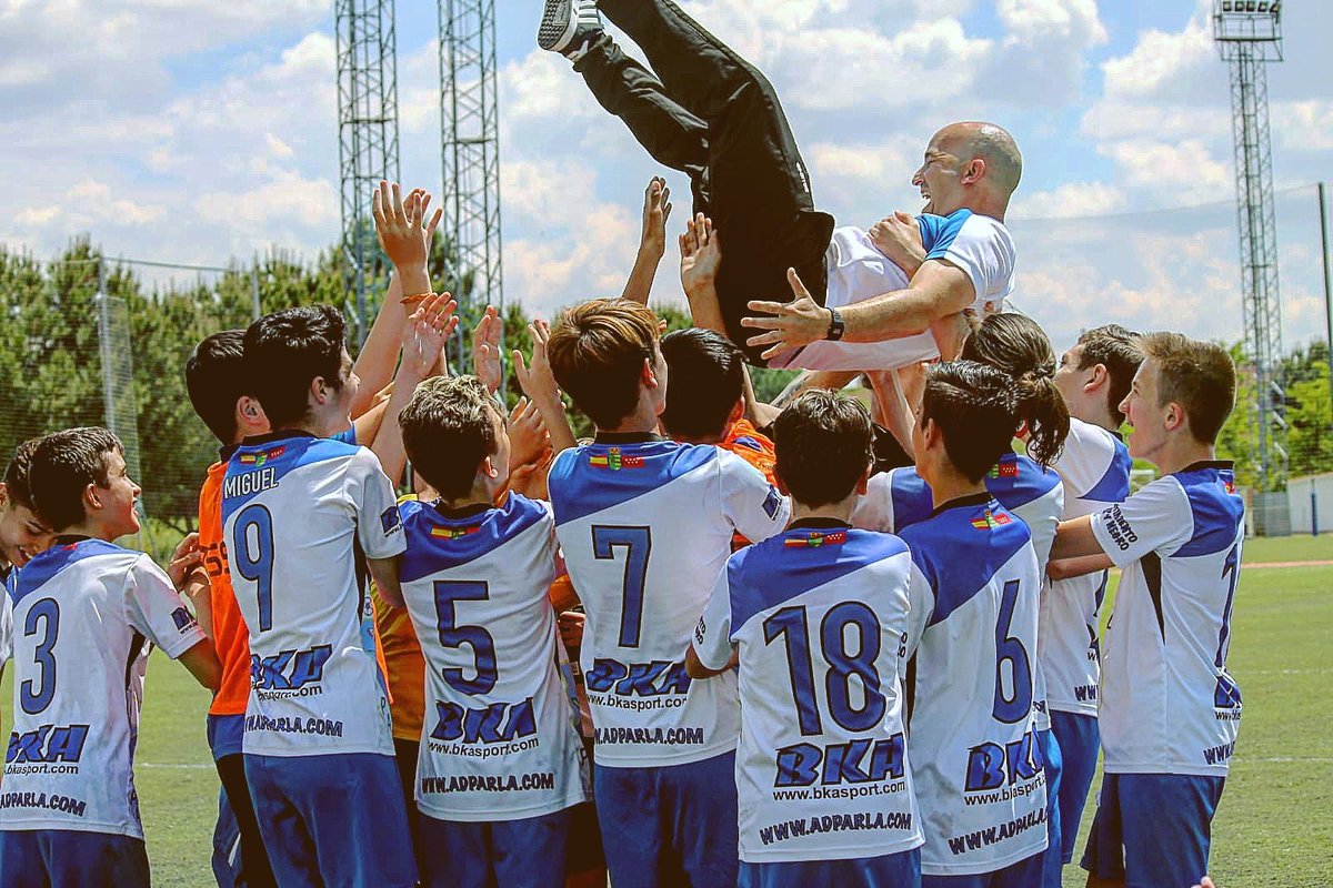 Rbrmc_'s tweet image. A dream come true 💙♡🍍