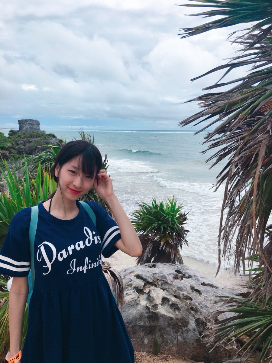 kimchizzle's tweet photo. I went to Mexico and drank lots of rum 💓 back to work for me!! Commissions still full 💖 https://t.co/Qr5JglCw1p