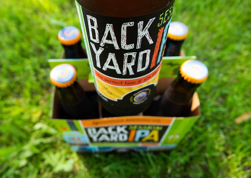saugatuckbrew's tweet photo. Here's to finding some green grass in the shade and sipping on a session IPA. #HeresToHappy #BackyardIPA #MIbeer https://t.co/IkNtuaHj0p