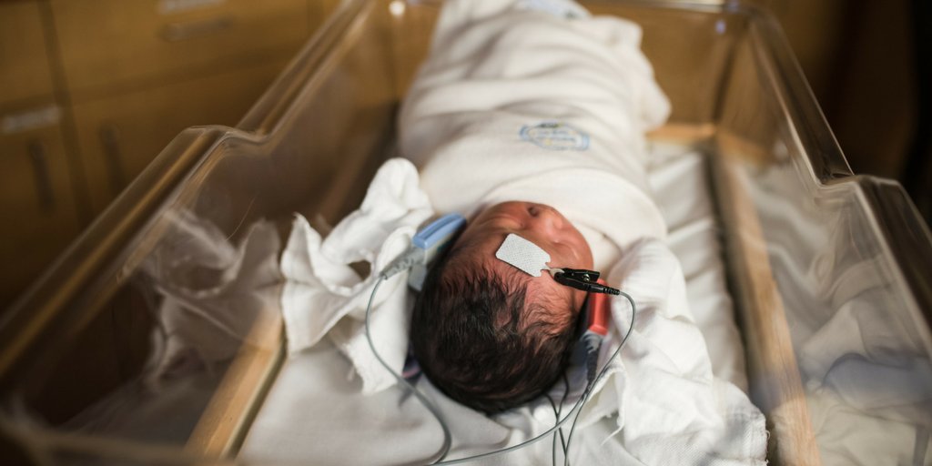 mnhealth's tweet photo. One of the three important screens that takes place during a child’s first 24-48 hours of life is the hearing screening. Learn more about hearing screening: https://t.co/JpZjRJovsM #newbornscreening https://t.co/nN224ttFIo