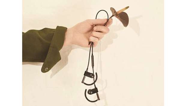 GulfTimes_QATAR's tweet photo. #B&O unveils Play #Earset https://t.co/hrhabEUTXM https://t.co/m5nBbbdHus