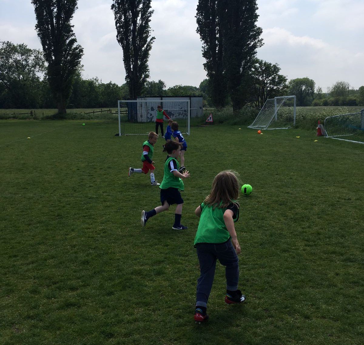 MElliottSoccer tweet picture