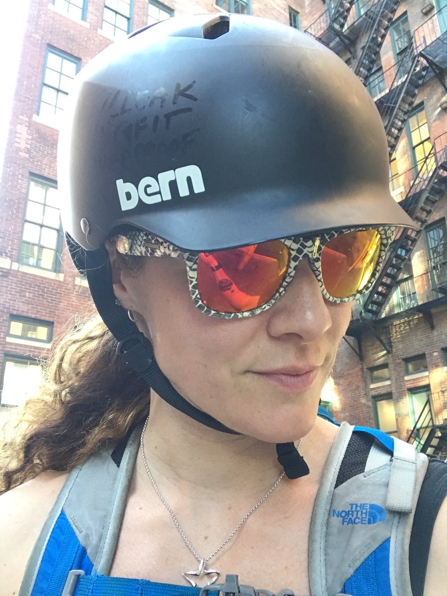 Emily Saul tweet media