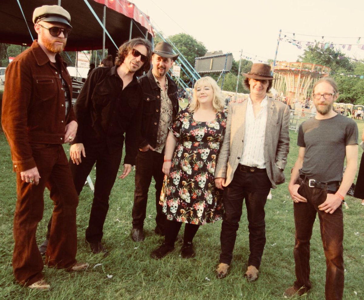 Deadbeats_Apos's tweet photo. Wacking one off @ the wonderful @CommonPeopleOX was truly magical - cheers @NightshiftMag 4 inviting us 2 hang out @ the Uncommon stage - hangover only just wearing off now - may never be the same again. Oxford has some truly awesome music. #innerpeacerecords #tigermendoza #DOTDB https://t.co/8ubEA8lBWa