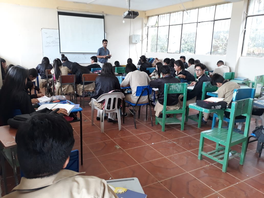 afaustom's tweet photo. 28-05-2018: En #Chinchipe #Zumba #ZamoraChinchipe, muy satisfactorio el proceso el #ProgramaEducacionFinanciera; gracias por la participación, #ColegioZumba el trabajo articulado fortalece las habilidades y destrezas de los beneficiarios @GabrielVacacela @encafili @LojaPropone https://t.co/LUqiBK5ikF