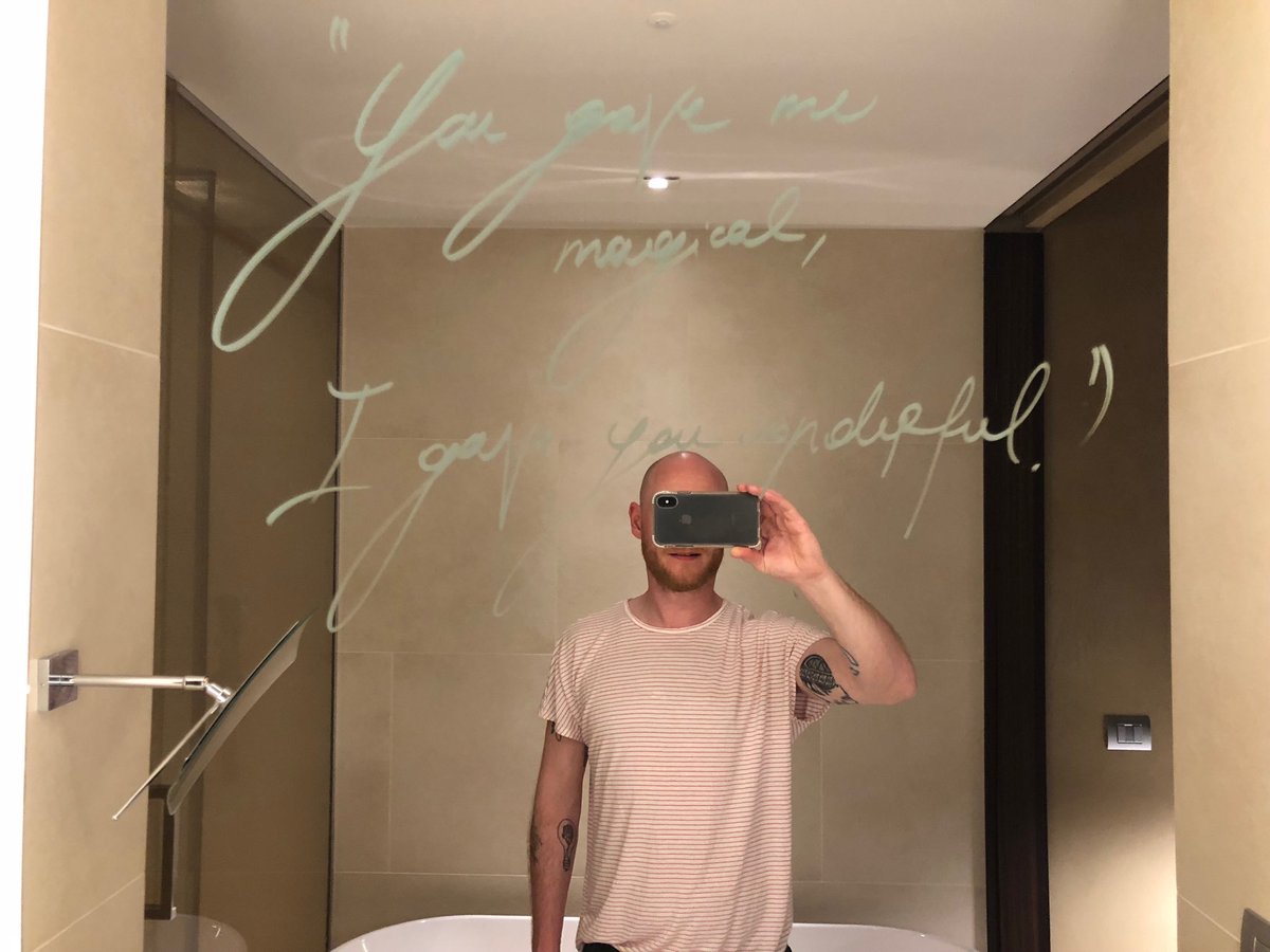 ...when you arrive at the hotel after a brutal day of plane delays and you find hand written lyrics to ‘Biblical’ on your bathroom mirror... 🇮🇹 XxxX ❤️#MEmilanilduca #TheMEpeople