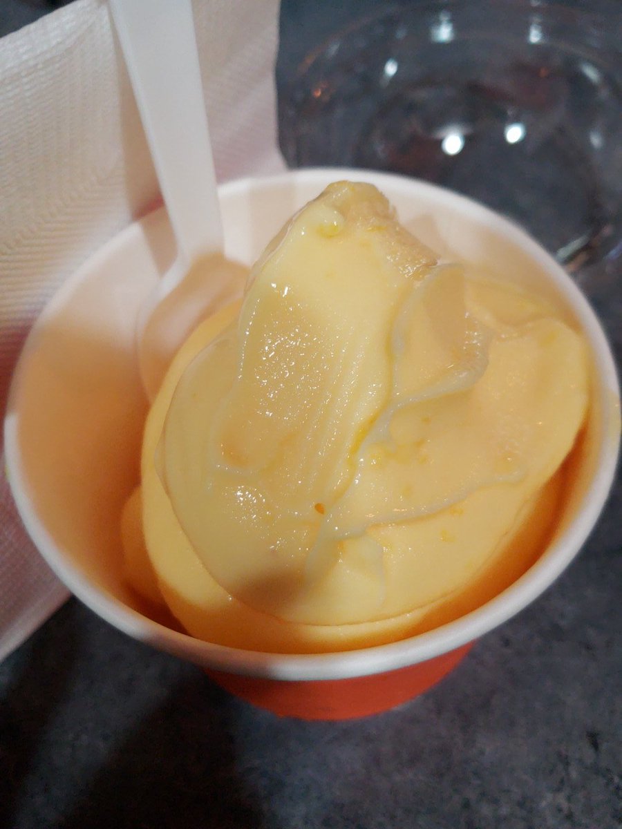 tadeo_yesenia's tweet image. #DowntownVisalia #teampurple #orangeworks