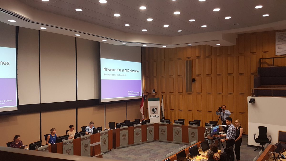 SilvioNdoja's tweet photo. @SchulichMedDent  students @Trystan_Nault  and @rbarnfie advocating to @CityofLdnOnt for nalaxone kits at AED stations in london. 
@SchulichPAC https://t.co/mahiETNTNY