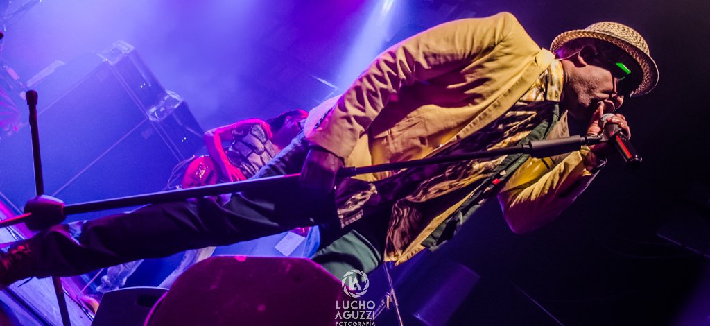 @RevDaddyLove at the last show of @LivingColour in #rosario

#singer #concert #concertphotography #concertphotographer #rockphotography  #rockphotographer #metalphotography #metalphotographer #rosario  #Argentina #livingcolour #photographer #photography #nikon