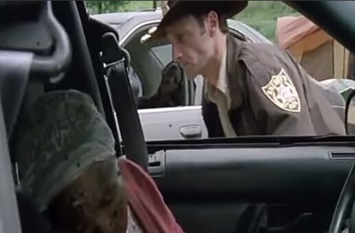 ArgentinaDead's tweet image. La primera aparición de Andrew Lincoln como #RickGrimes en #TheWalkingDead y no estoy preparada para ver la última.