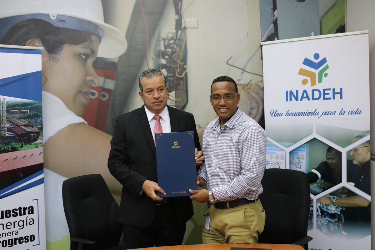 InadehOficial's tweet image. INADEH y @PanAmGenerating firman convenio de cooperación y asistencia técnica el cual permitirá un intercambio y transferencia de conocimientos y tecnología en las áreas de Soldadura, Electromecánica, Mecánica Industrial, Tornería y Hojalatería.
 #UnMejorInadeh
