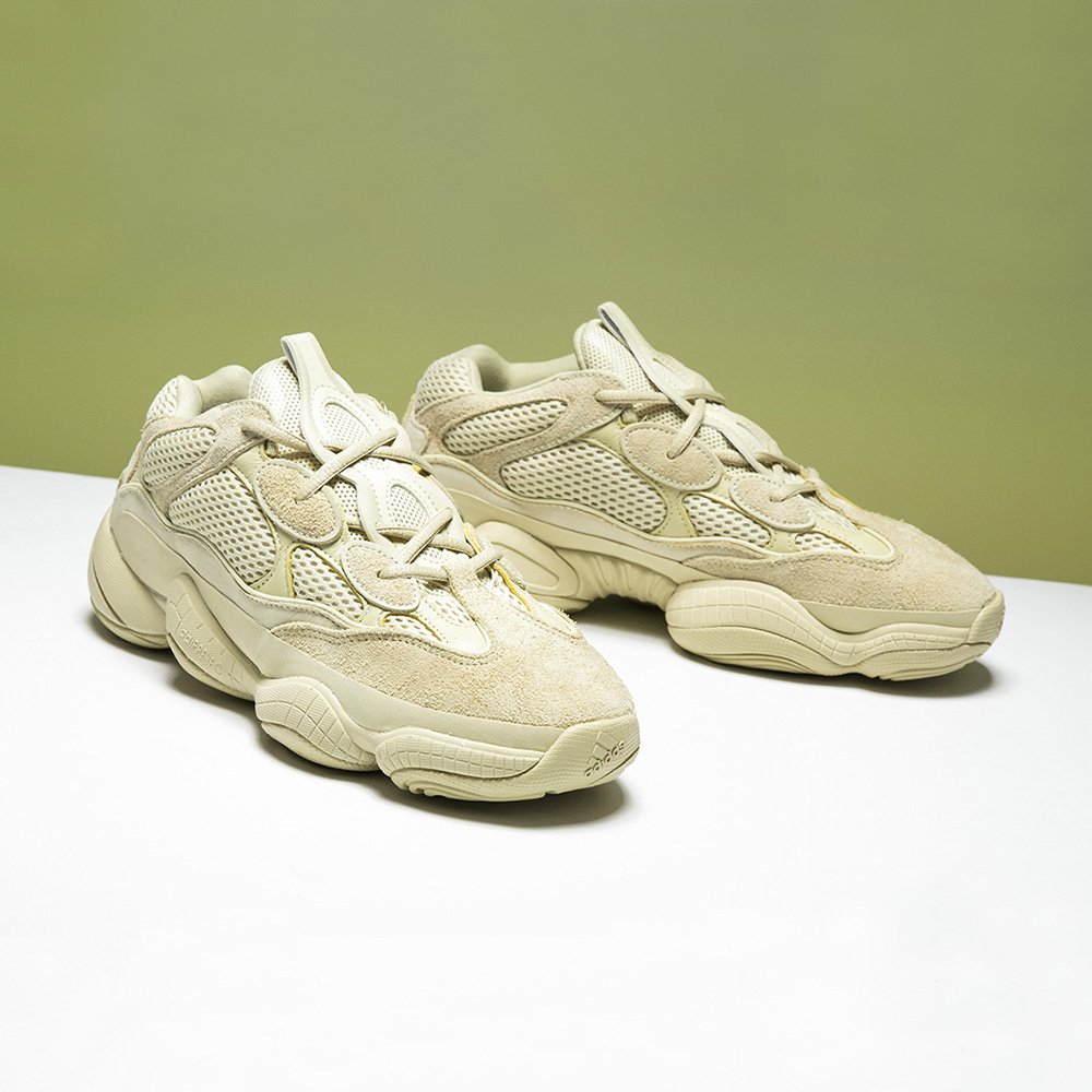 JustFreshKicks's tweet photo. June is loaded 🔥🔥

9th - Yeezy 500 Yellow
9th - AJ2 Melo
14th - Off-White Zoom Fly
14th - AJ14 Last Shot
20th - Levi's AJ4
20th - Yung 1
22nd - Travis x AJ4
23rd - Off-White AJ1
23rd - AJ12 Michigan
23rd - Travis x AF1
30th - AJ3 USA
TBC - Yeezy V2 Butter
TBC - Off-White Presto https://t.co/1SbTotYYU7