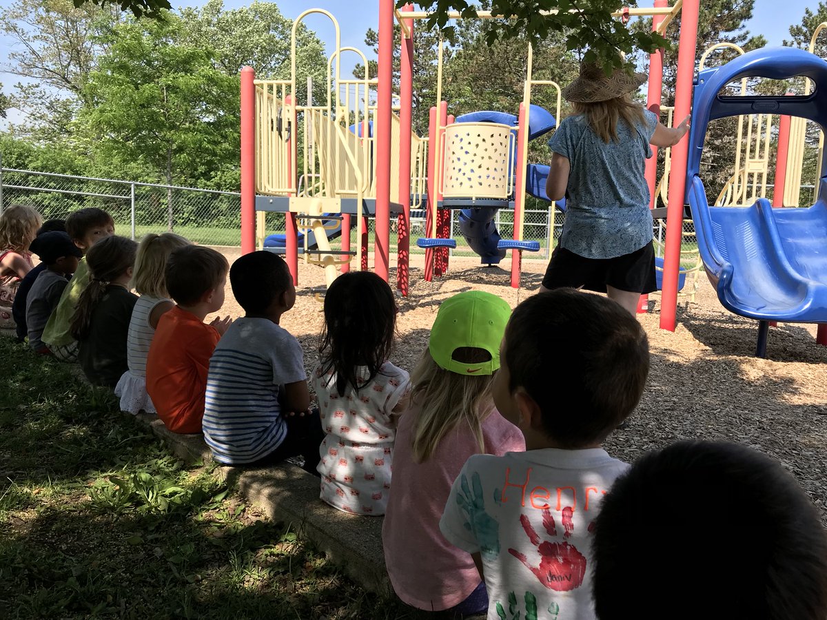 thurstonpre's tweet photo. Preschool started Project Lead The Way today, we are so excited to learn all about the sun, stars and moon! #preschoollovesscience @a2Thurston @A2schools https://t.co/6GNjZn67LA