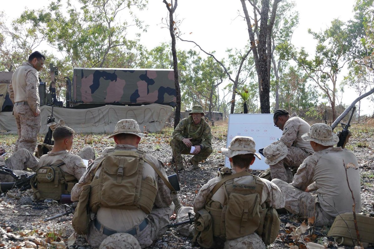 1CSSBAusArmy's tweet photo. Great to see #1CSSB and @MrfDarwin members working together to strengthen #interoperability during the recent #ExPredWalk. Both sides got a lot out of embedding the #MRF-D log element and we look forward to working together again soon!  #GoodSoldiering @comdforcomd @Comd_1st_Bde https://t.co/tDXWk67Xbb