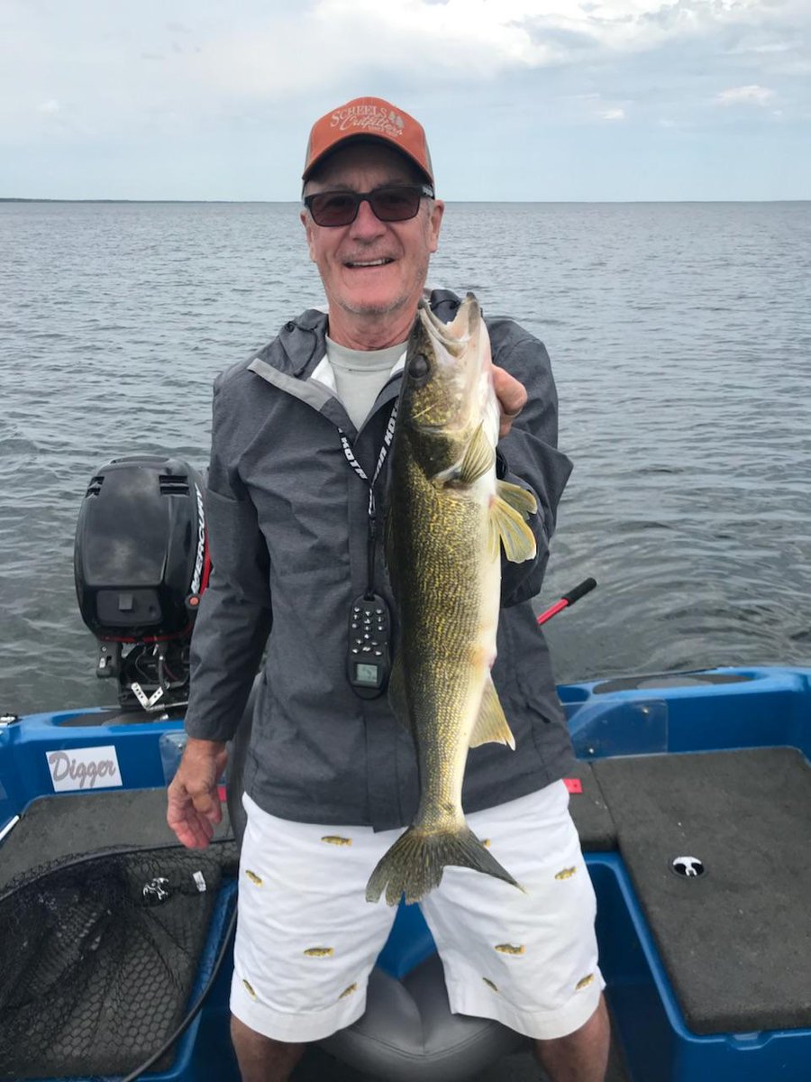 KKellyWalleyes's tweet photo. #lakewinniemn #bigwinnie #walleye for the Fitzpatrick crew. https://t.co/UxdGJVQEQE