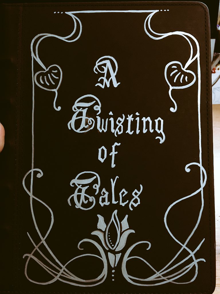 merydisposition's tweet photo. Finally made a design for my D&D campaign notebook. Now all my DM secrets have a prettier cover
#art #calligraphy #DnD #dungeonsanddragons #dungeonmaster #dmintraining https://t.co/mwvAKs39oA
