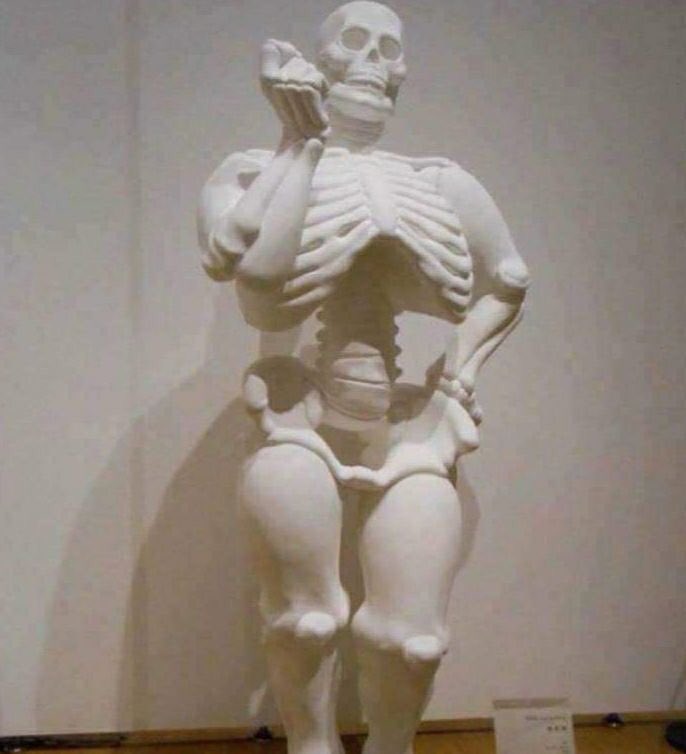 aLLiDoWell's tweet photo. But...this is what my bones look like! 😂😭😭😭 y’all leave me alone. My bones like cake too https://t.co/FsyA0CclTj
